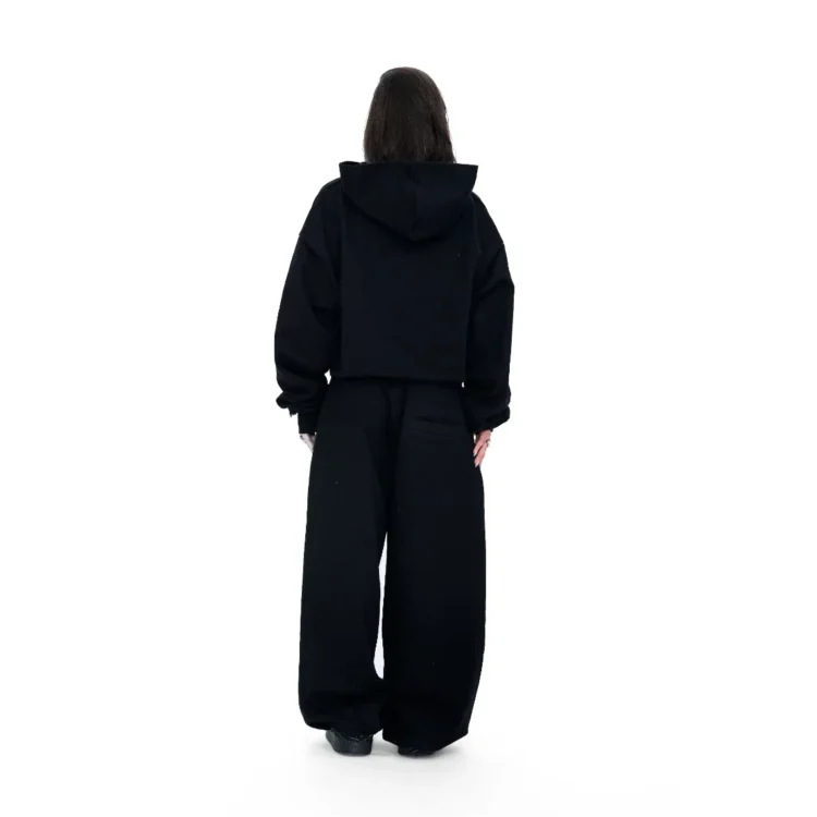 Sweatshirt • schwarz