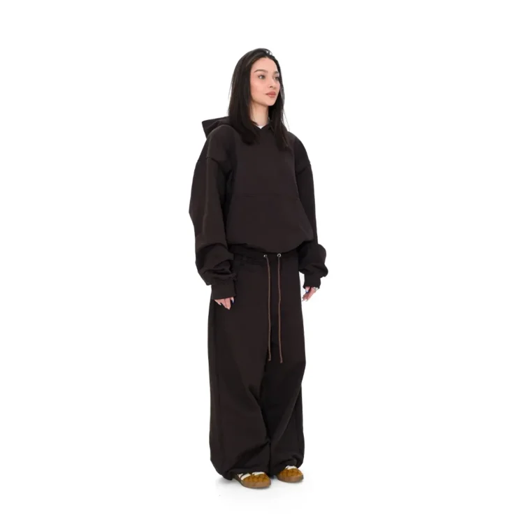 Sweatpants • brown