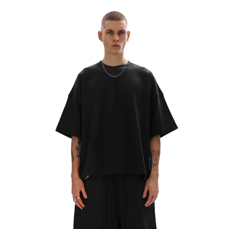 T-Shirt • schwarz