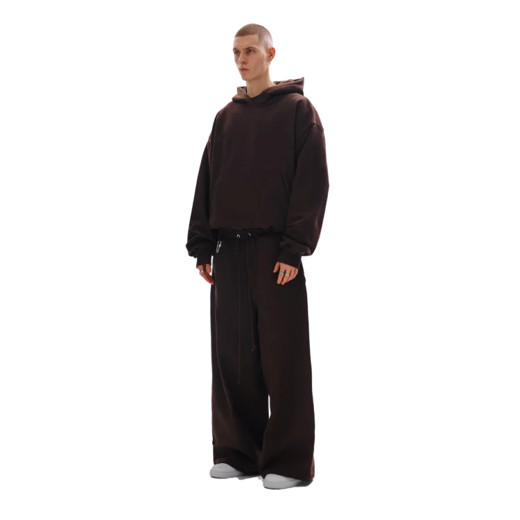 Sweatpants • brown