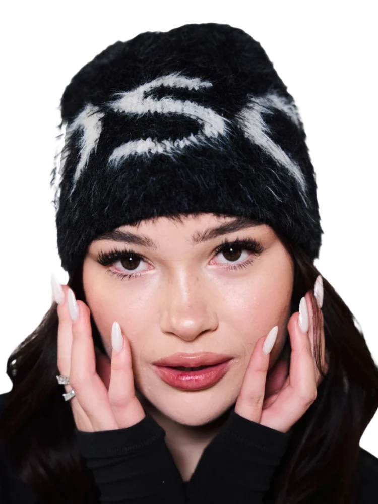 Beanie • black