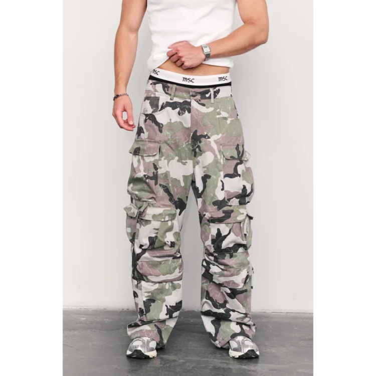 Cargo pants • camo
