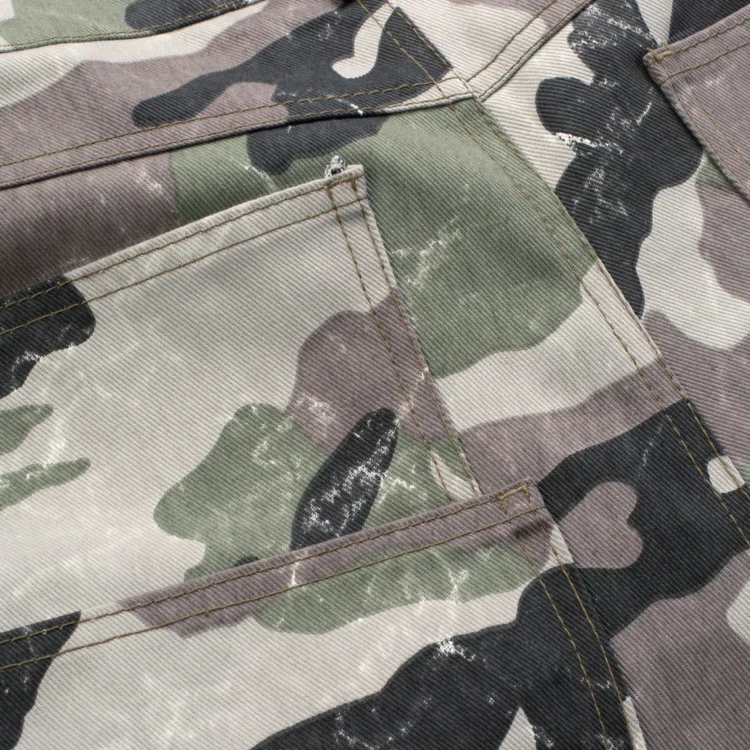 Cargo pants • camo