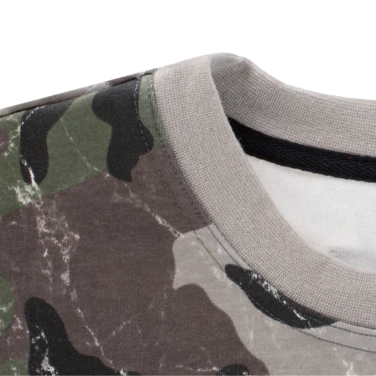 T-Shirt • camo