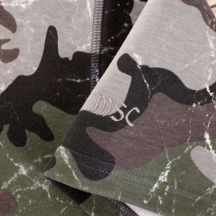 T-Shirt • camo